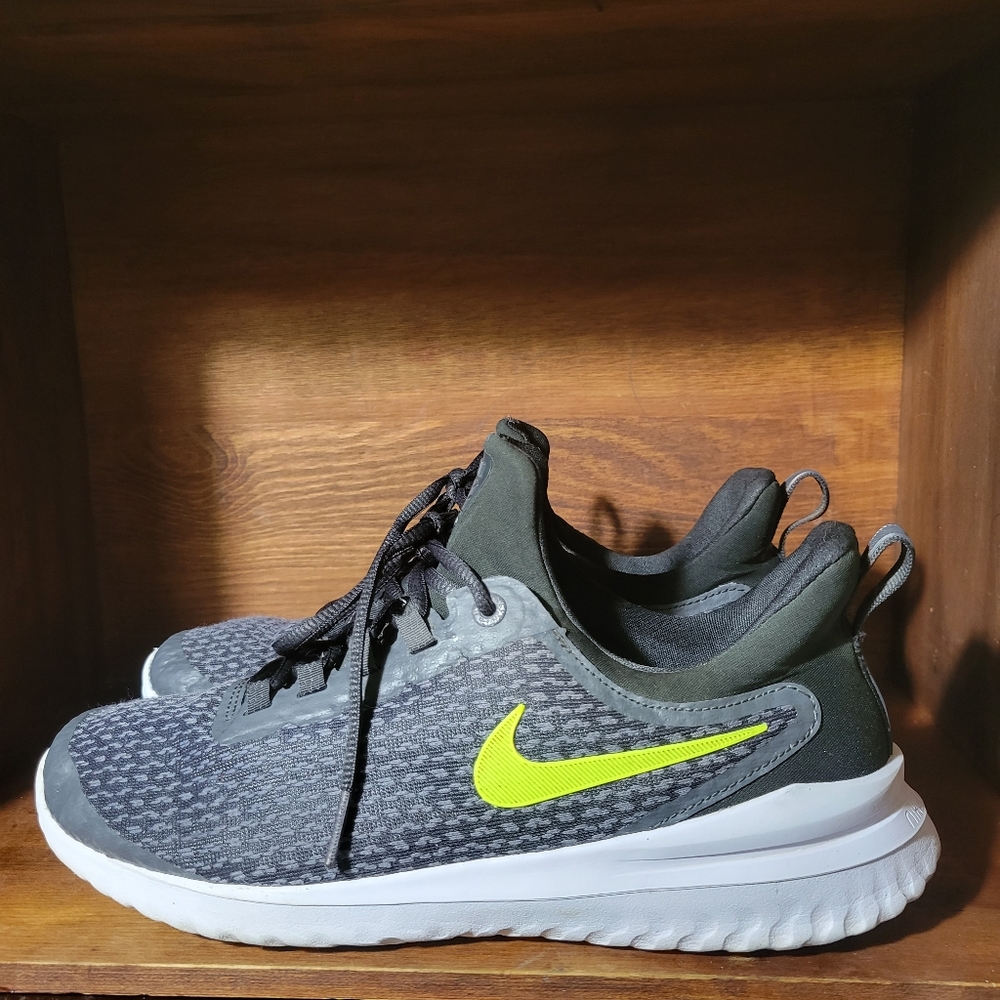 Nike Renewal Rival Athletic Sneaker 8.5 - Picture 3 of 5